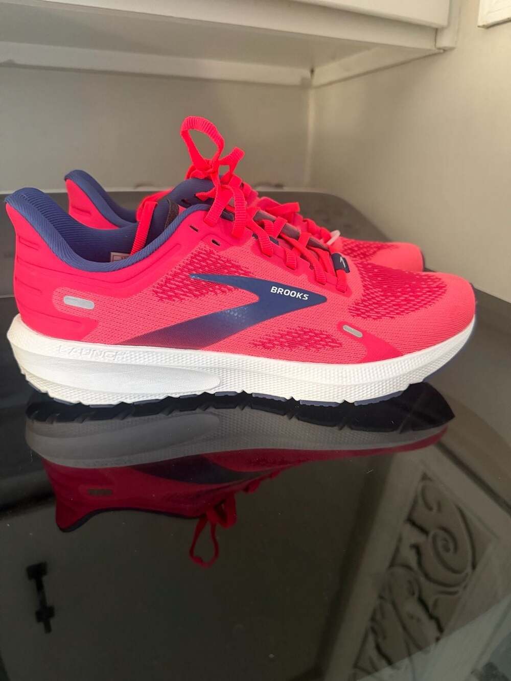 Brooks Size 9.5 Pink Fuchsia Cobalt Running Shoes